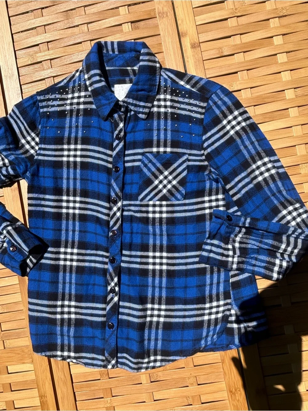 🔥3/$8- Justice- 2 light weight flannels